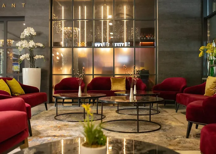 Favor Park Hotel
