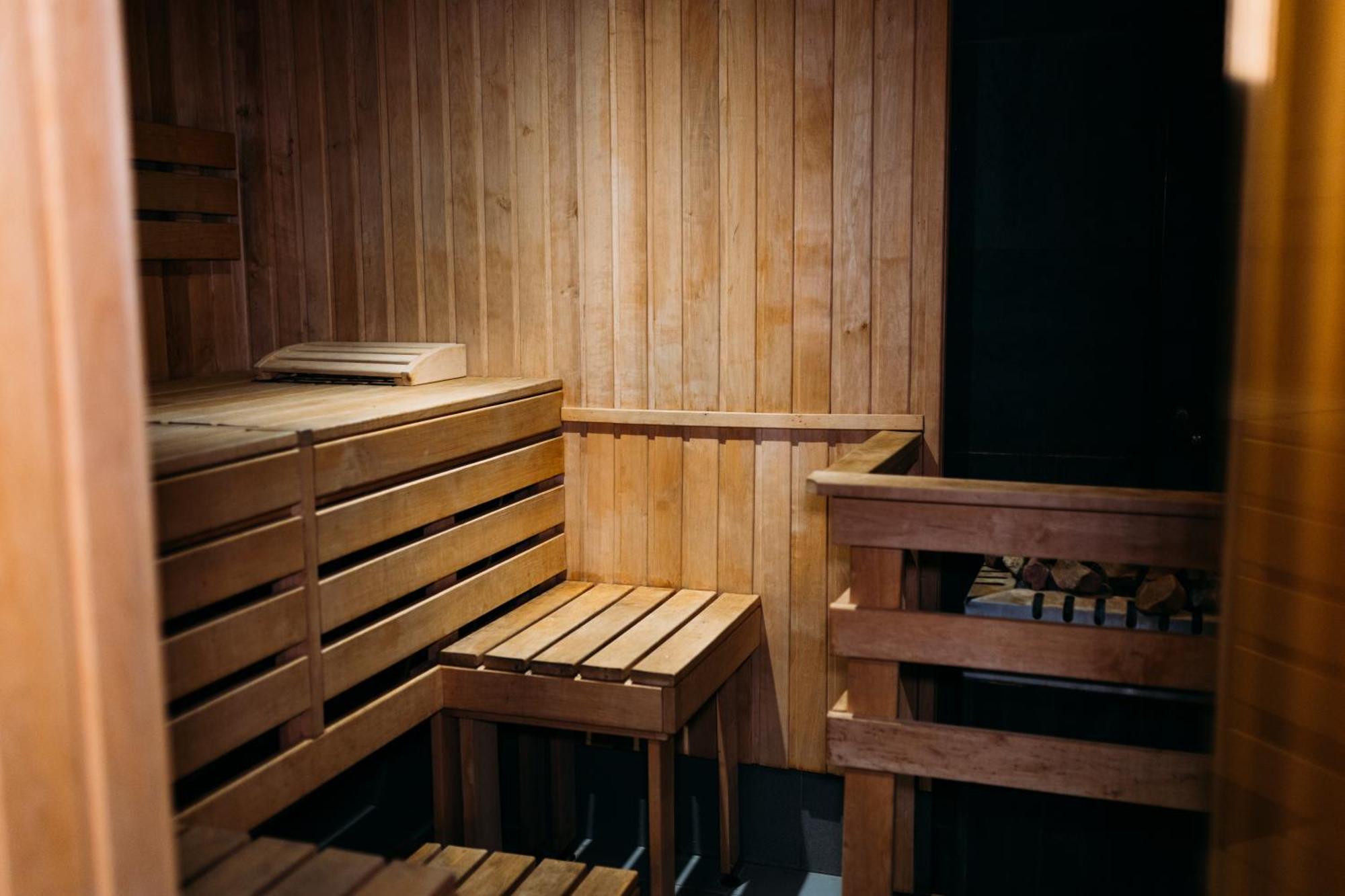 法沃尔公园酒店 4* 基輔